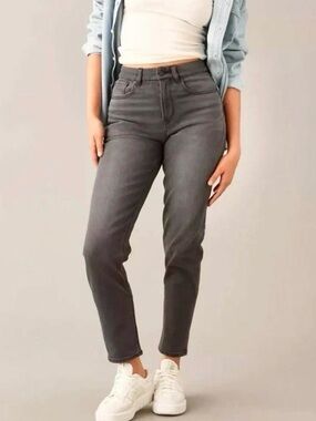 American Eagle Outfitters Black Curvy Mom Jeans